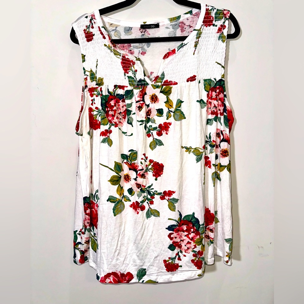 NWOT PAPERMOON Floral Sleeveless Top - 3X